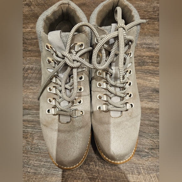 Sonoma Katherina Metallic Hiking Boots - Size 9 *but may be a bit snug f… - Picture 2 of 6